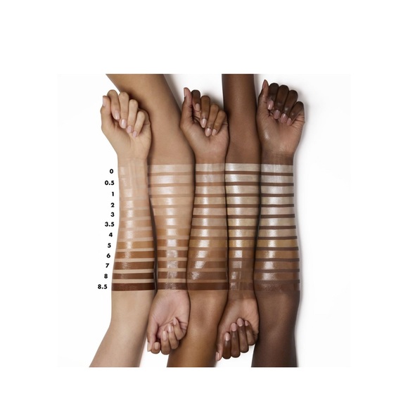 ELF Halo Glow Liquid Filter Shade 4 - Picture 5 of 10